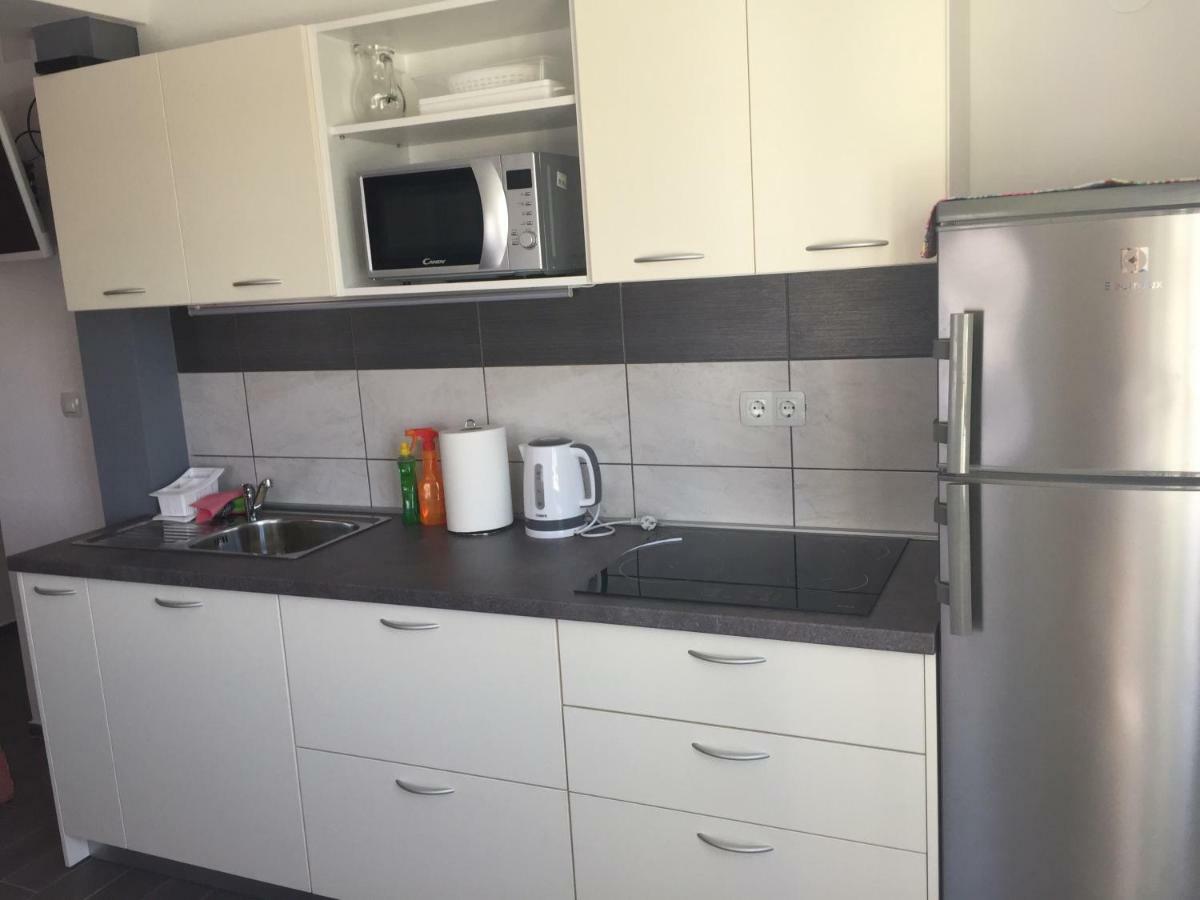 Apartmani Verica Karlobag Exterior foto